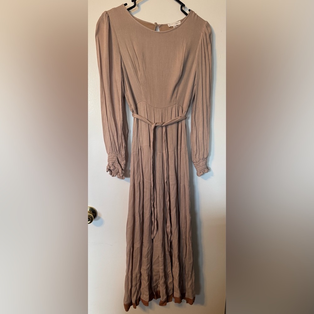 Elegant Taupe Long Sleeve Dress